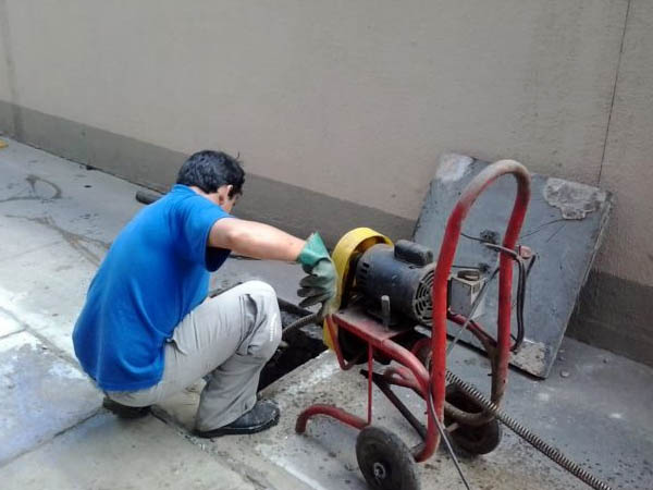 Limpeza de Caixa de Gordura em São Vicente